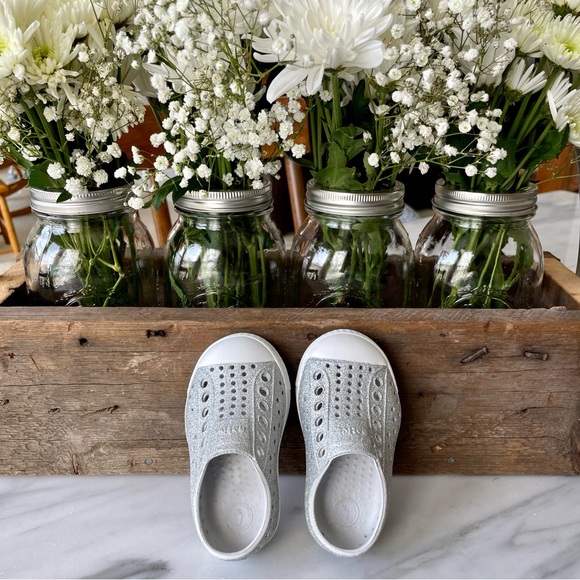 Native Shoes•C9 (Child)•EUC•Jefferson Disco Bling•Embedded Silver Disco Glitter - Picture 3 of 16